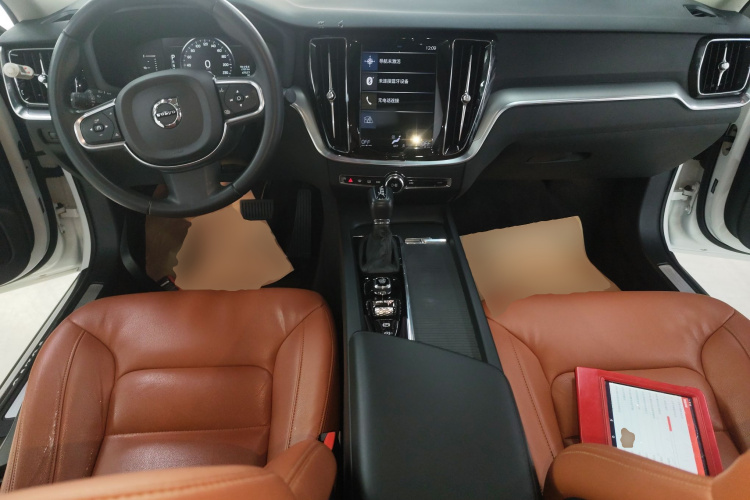 沃尔沃S60 2021款 T3 智行豪华版中控内饰12