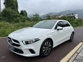 奔驰A级(进口) 2022款 A 200 动感型