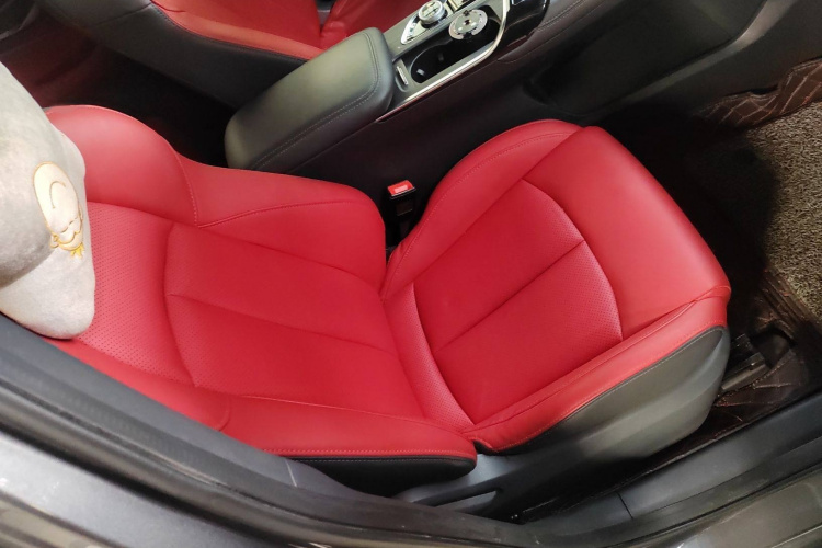 长安UNI-T 2020款 1.5T 尊贵型局部细节41