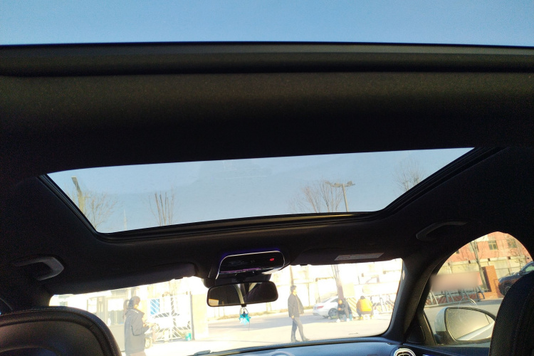 奔驰C级 2022款 C 260 L 运动版中控内饰22