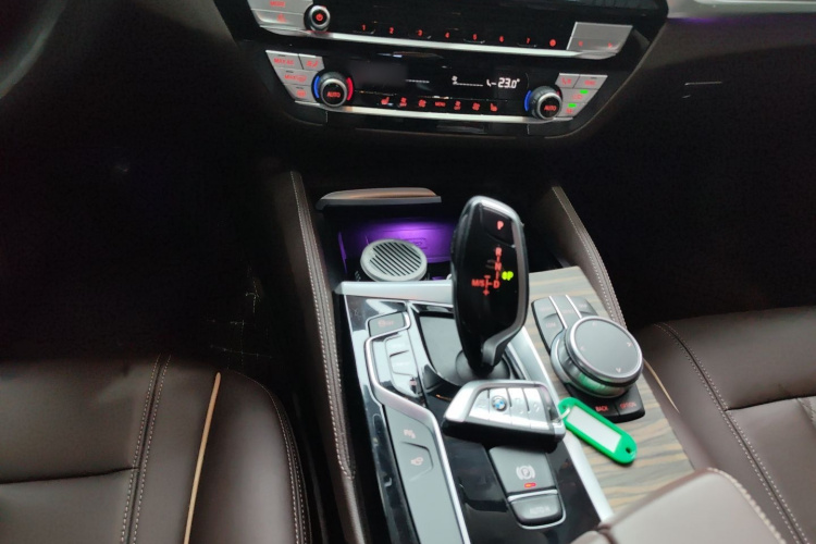 宝马5系 2020款 530Li 领先型 豪华套装局部细节18