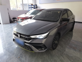 荣威i5 2021款 1.5L 手动钻石版