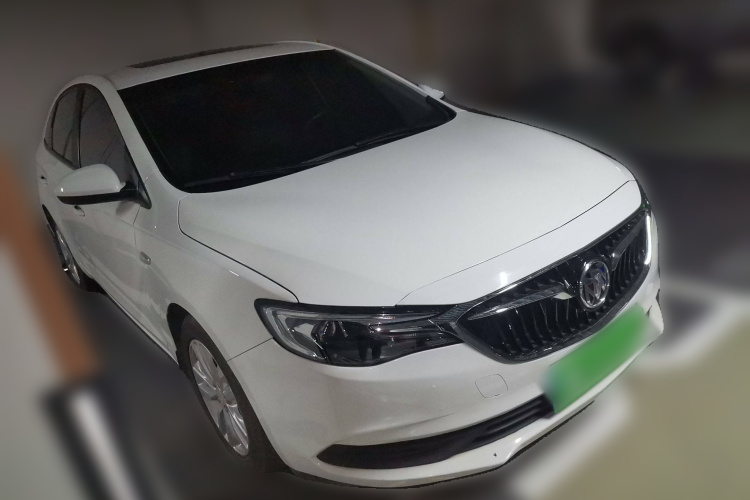 别克 英朗 2021款 改款 典范 1.5L 自动精英型车身外观3