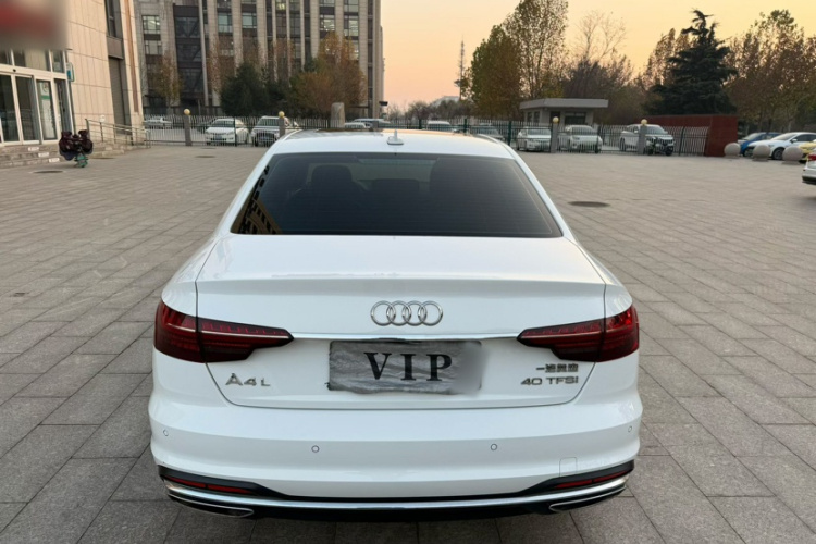 奥迪A4L 2022款 40 TFSI 豪华致雅型车身外观6004