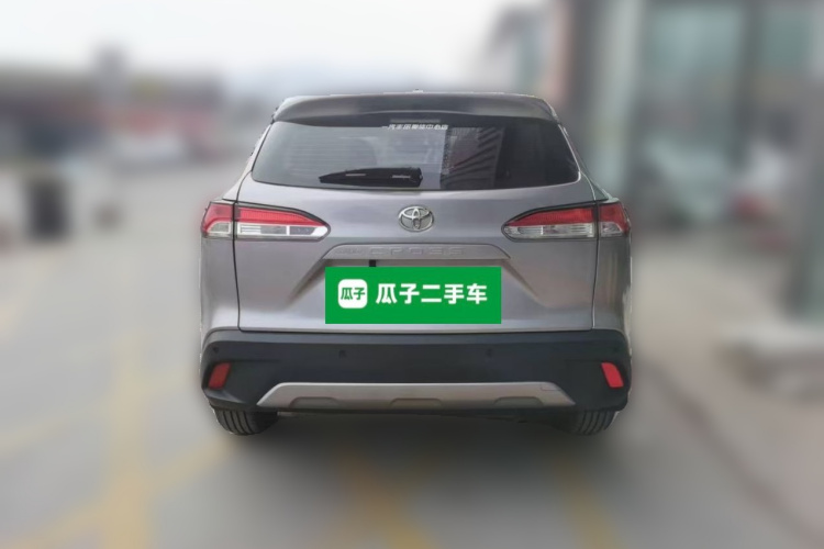 丰田 卡罗拉锐放 2022款 2.0L 先锋版车身外观6