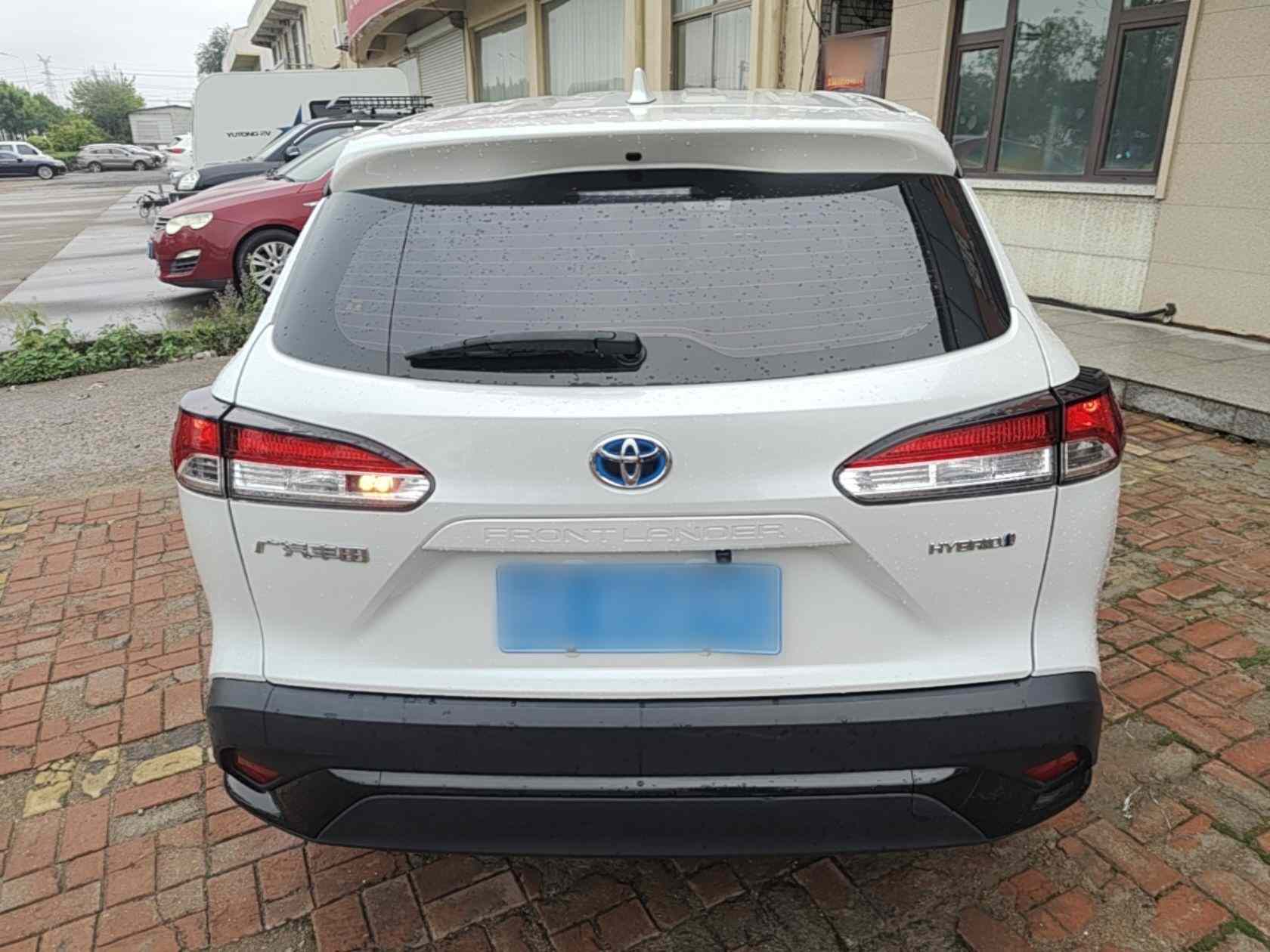 丰田 锋兰达 2023款 2.0L 智能电混双擎 领先版(3)