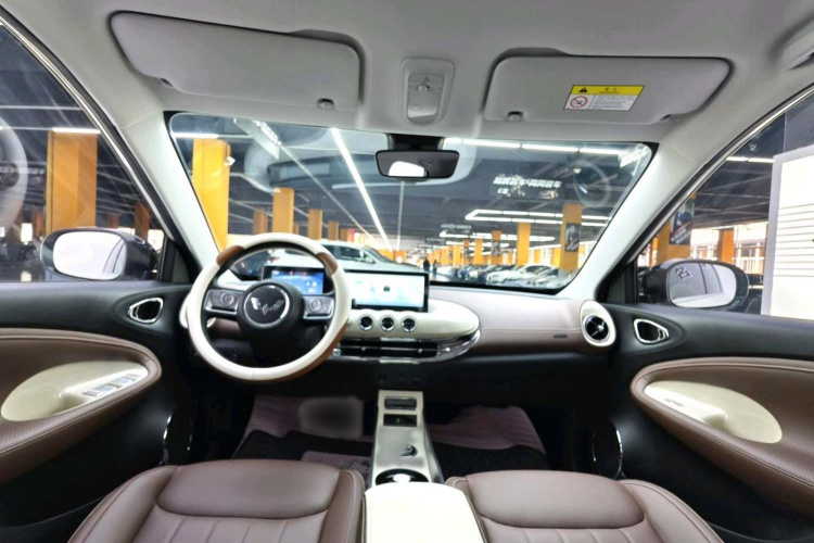 五菱汽车 五菱缤果 2023款 333km 悦享+款中控内饰7003