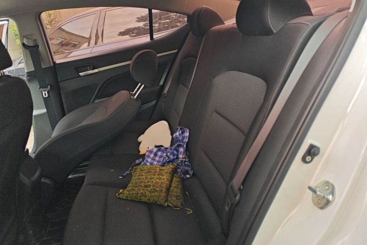 现代 领动 2016款 1.6L 自动智炫·精英型中控内饰21