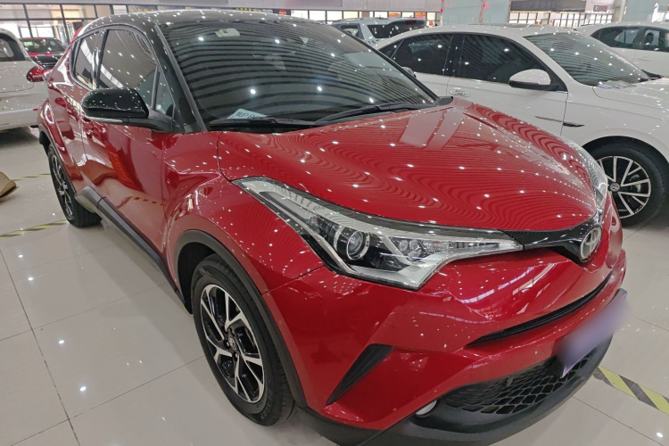 丰田C-HR 2020款 2.0L 领先版车身外观3