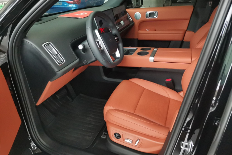 理想汽车 理想L6 2025款 Pro 智能焕新版中控内饰19