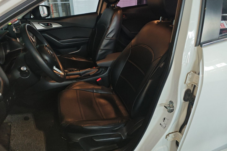 马自达3 昂克赛拉 2019款 云控版 三厢 1.5L 自动舒适型 国VI局部细节19