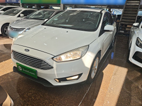 福特 福克斯 2017款 三厢 1.6L 自动风尚型智行版