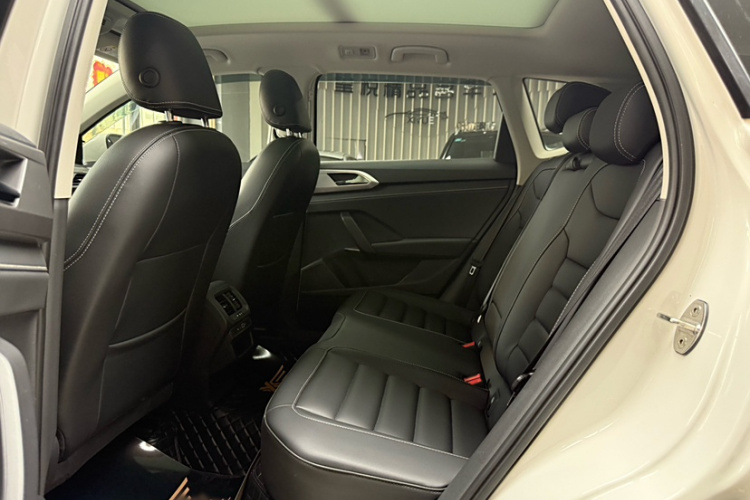 大众 途岳新能源 2021款 全景优享版中控内饰7008