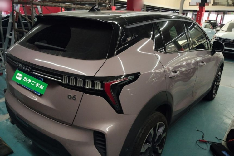 领克06 2021款 1.5T Shero粉色特别版车身外观7