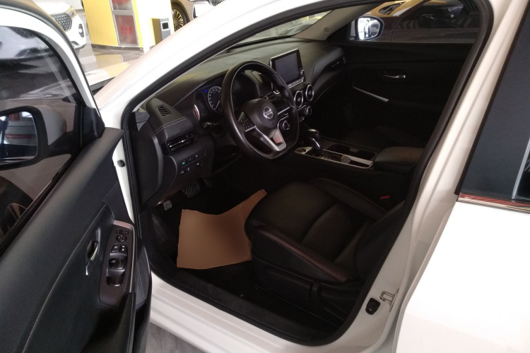 日产 轩逸 2020款 1.6L XL CVT悦享版中控内饰7003