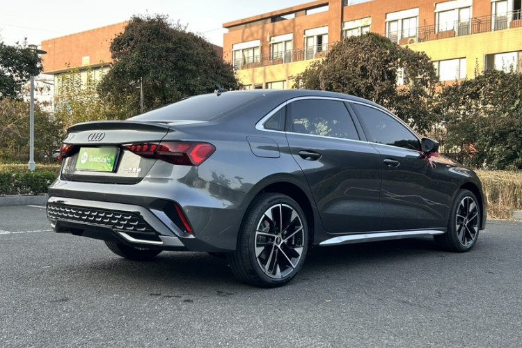 奥迪A3 2026款 A3L Limousine 35TFSI 飞驰尊享型车身外观6004