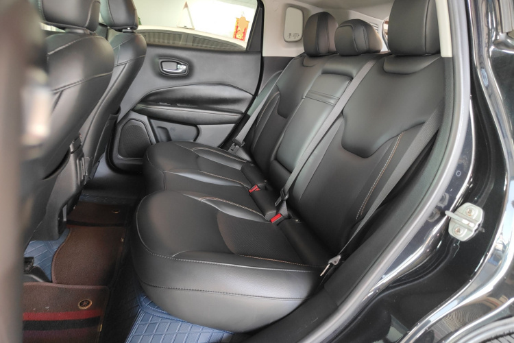 Jeep 指南者 2017款 200T 自动家享版中控内饰21