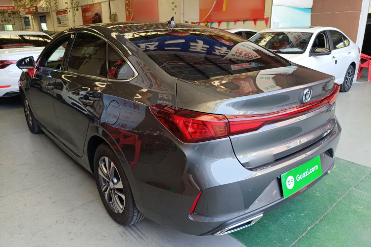 长安 逸动 2024款 PLUS 蓝鲸NE 1.4T GDI DCT高能版车身外观4