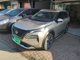 日产 奇骏 2023款 e-POWER 超混双电机四驱豪华版