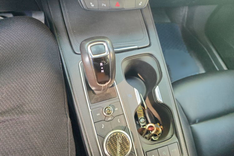 凯迪拉克XT4 2018款 28T 两驱豪华型局部细节18