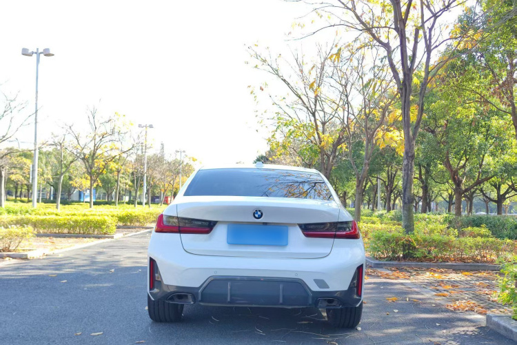 宝马3系 2023款 325Li M运动曜夜套装车身外观6004