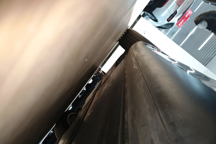 特斯拉 Model Y 2022款 后轮驱动版局部细节9002