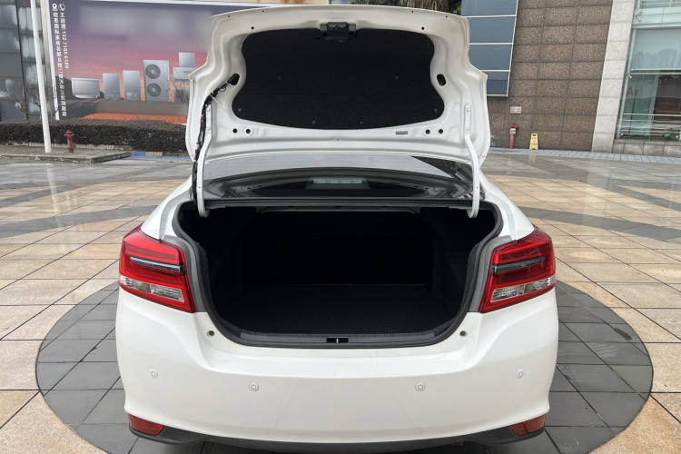 丰田 YARiS L 致享 2020款 1.5L CVT领先版机舱底盘23