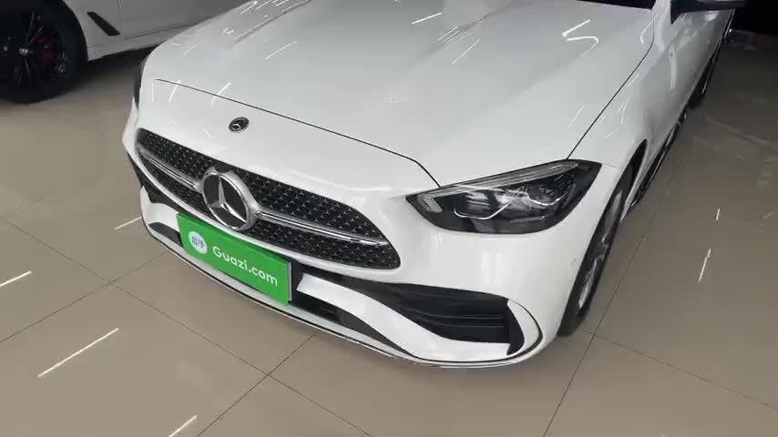 奔驰C级 2022款 改款 C 200 L 运动版实拍1