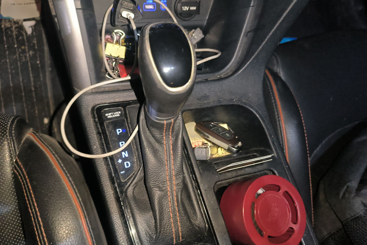 现代 索纳塔 2015款 1.6T GLS智能型局部细节18