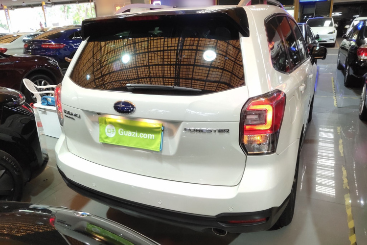 斯巴鲁 森林人 2018款 2.0i 时尚导航版车身外观6004