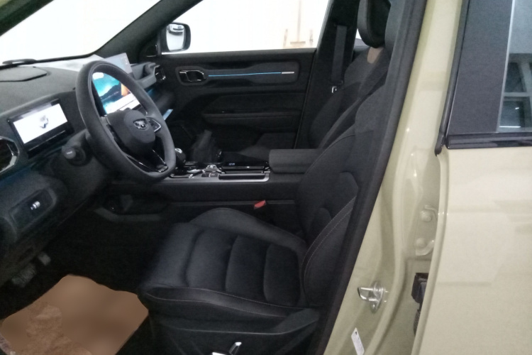 吉利汽车 吉利牛仔 2025款 1.5TD 趣野版中控内饰19