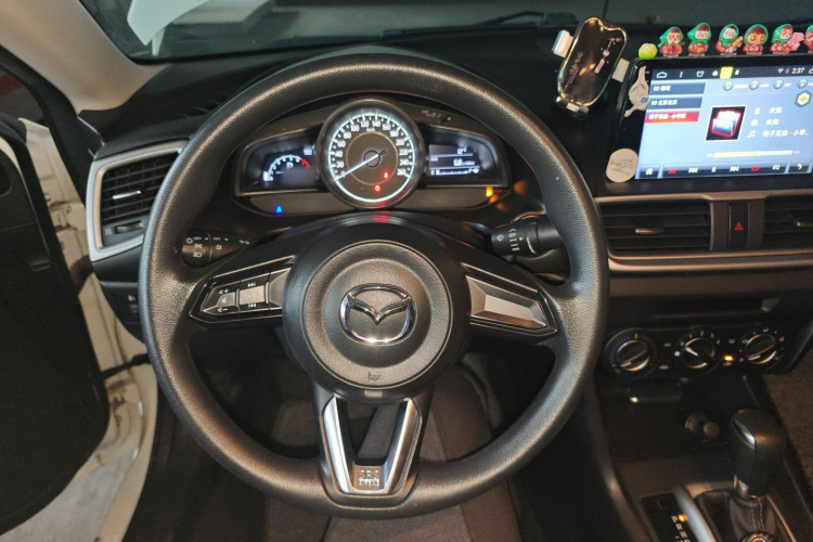 马自达3 昂克赛拉 2019款 云控版 三厢 1.5L 自动舒适型 国VI局部细节13