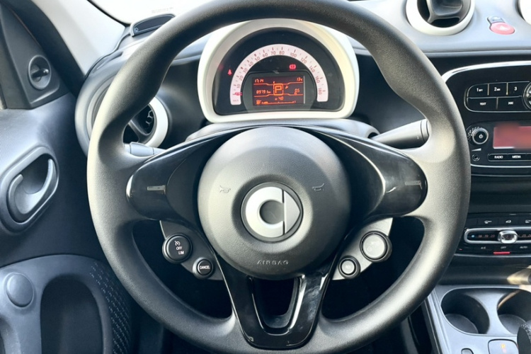 smart forfour 2016款 1.0L 52千瓦灵动版局部细节13