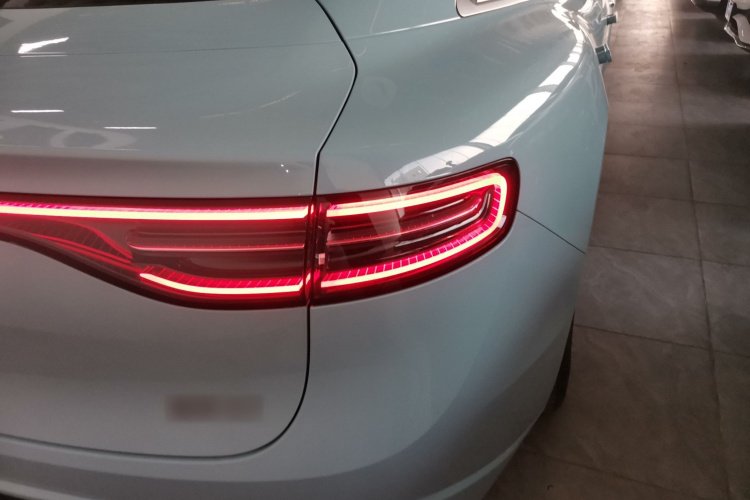 鸿蒙智行 智界S7 2025款 855km Max车身外观6006