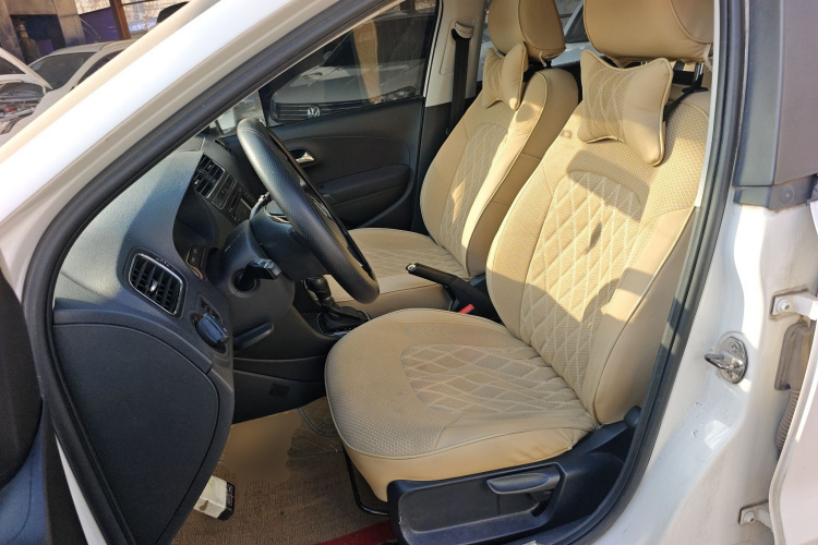 大众 Polo 2016款 1.6L 自动舒适型局部细节19