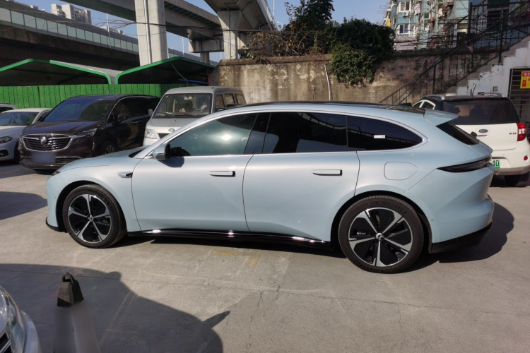 蔚来ET5T 2025款 75kWh Touring车身外观4