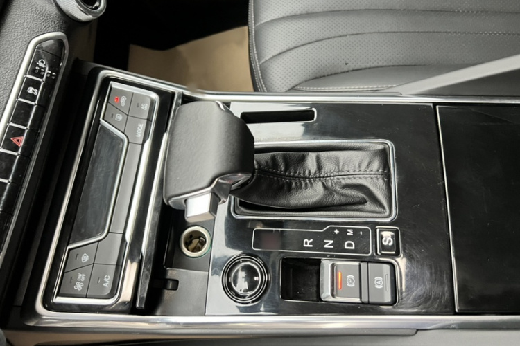 众泰T600 2019款 1.5T 自动豪华型局部细节9002