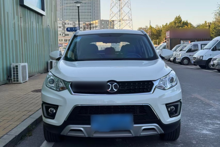 北京汽车 绅宝X35 2016款 1.5L 自动豪华版车身外观6002