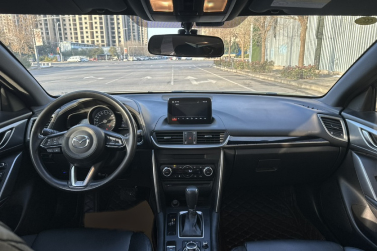 马自达CX-4 2018款 2.0L 自动两驱蓝天探索版 国V中控内饰7004