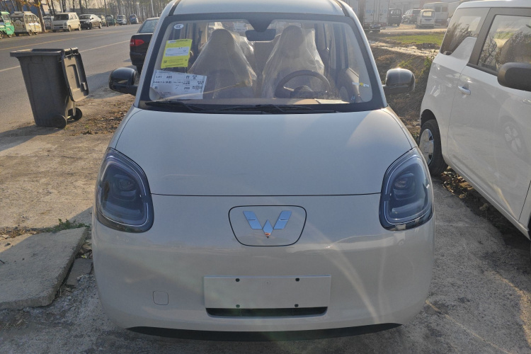 五菱汽车 宏光MINIEV 2025款 四门版 进阶款车身外观2