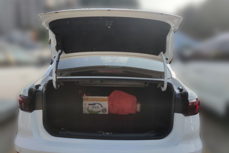 吉利汽车 帝豪 2025款 第4代 1.5L CVT尊贵型局部细节23