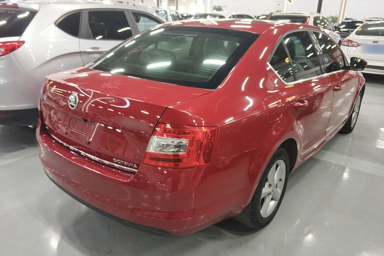 斯柯达 明锐 2015款 1.4TSI 手动逸俊版车身外观7