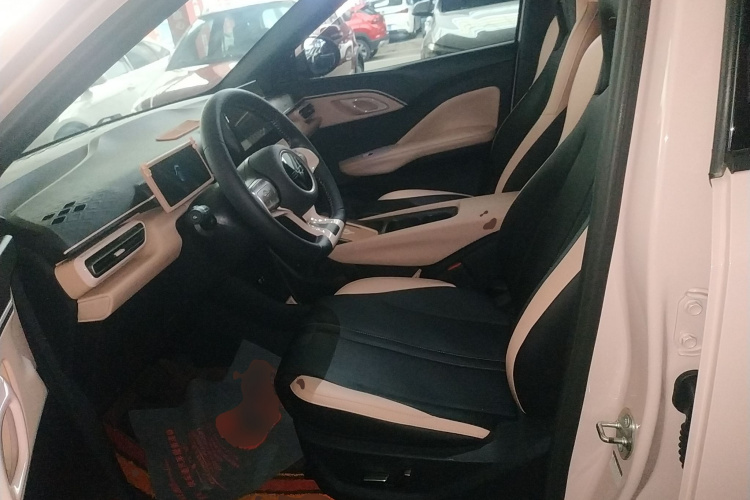 比亚迪 海鸥 2024款 荣耀版 305km 自由版中控内饰19