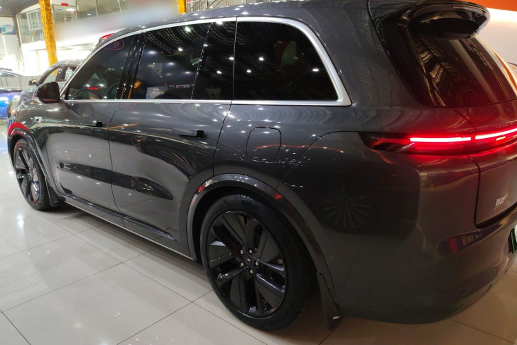 理想汽车 理想L8 2023款 Max车身外观6003