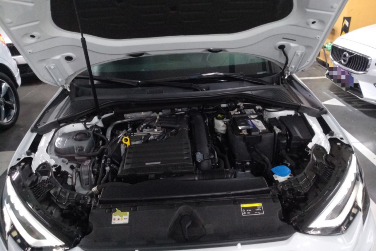 奥迪A3 2021款 Sportback 35 TFSI 进取运动型机舱底盘24