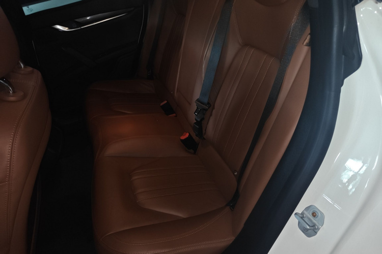 玛莎拉蒂 Ghibli 2014款 3.0T 标准版中控内饰7004