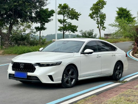 本田 英仕派 2023款 260TURBO 精致版