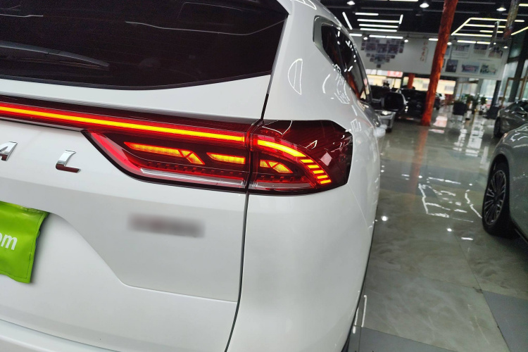 哈弗H6 2023款 国潮版 1.5T 自动冠军版车身外观9