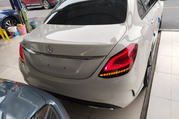 奔驰C级 2021款 C 260 星耀臻藏版车身外观6