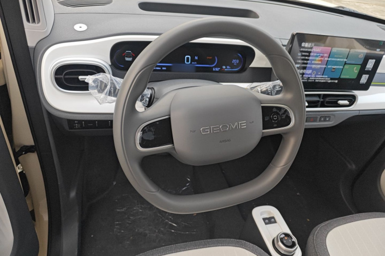 吉利银河 熊猫 2025款 210km 元气熊局部细节13